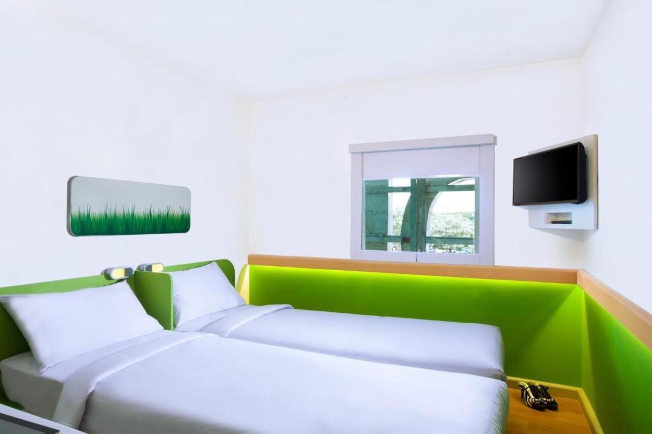 Cordia Hotel Makassar Airport Manda Exterior photo