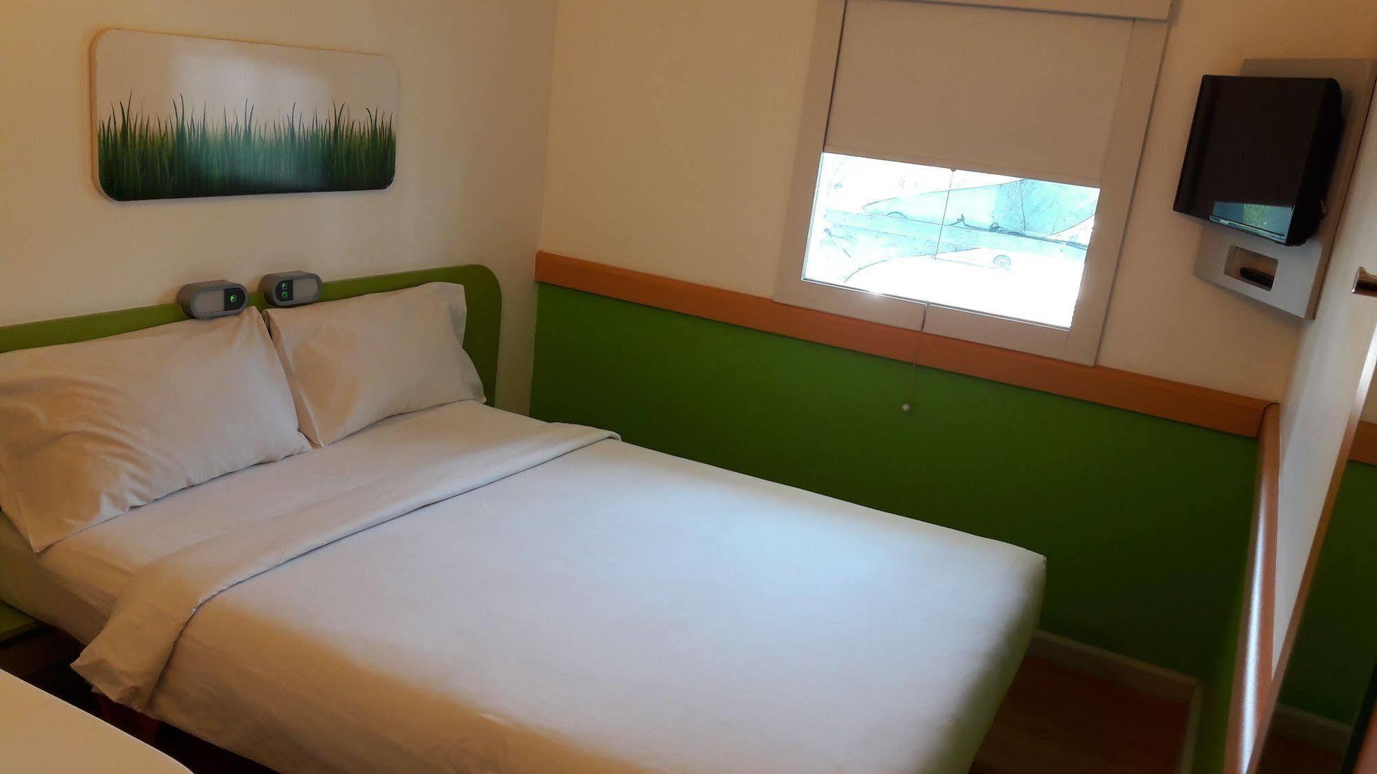 Cordia Hotel Makassar Airport Manda Exterior photo