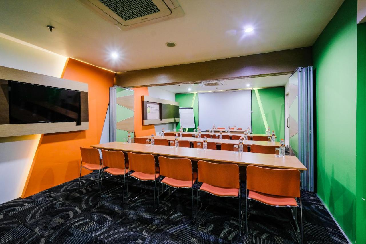 Cordia Hotel Makassar Airport Manda Exterior photo