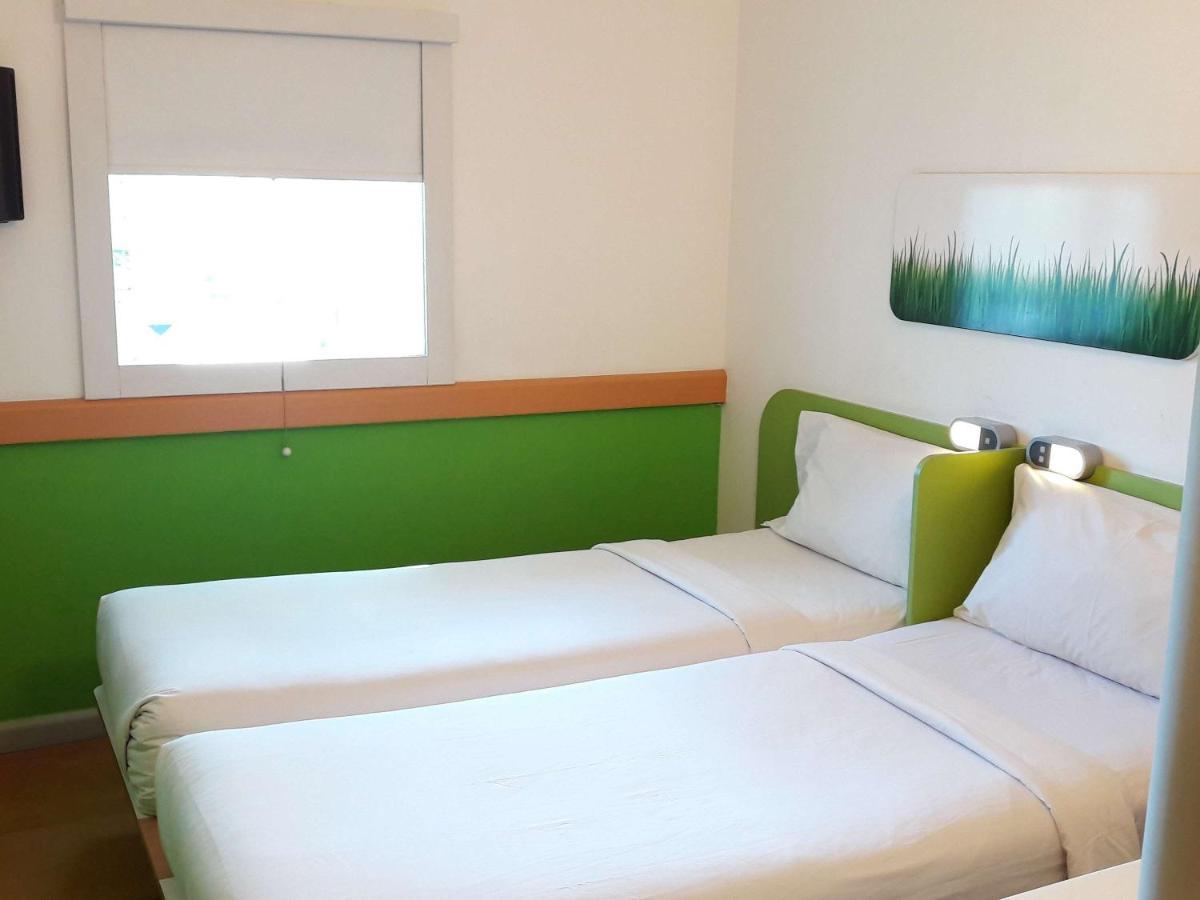 Cordia Hotel Makassar Airport Manda Exterior photo